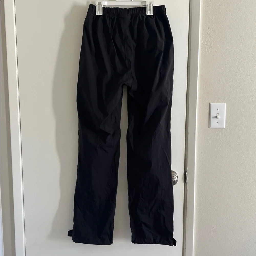 REI Black Water Resistant Pants - Picture 2 of 8